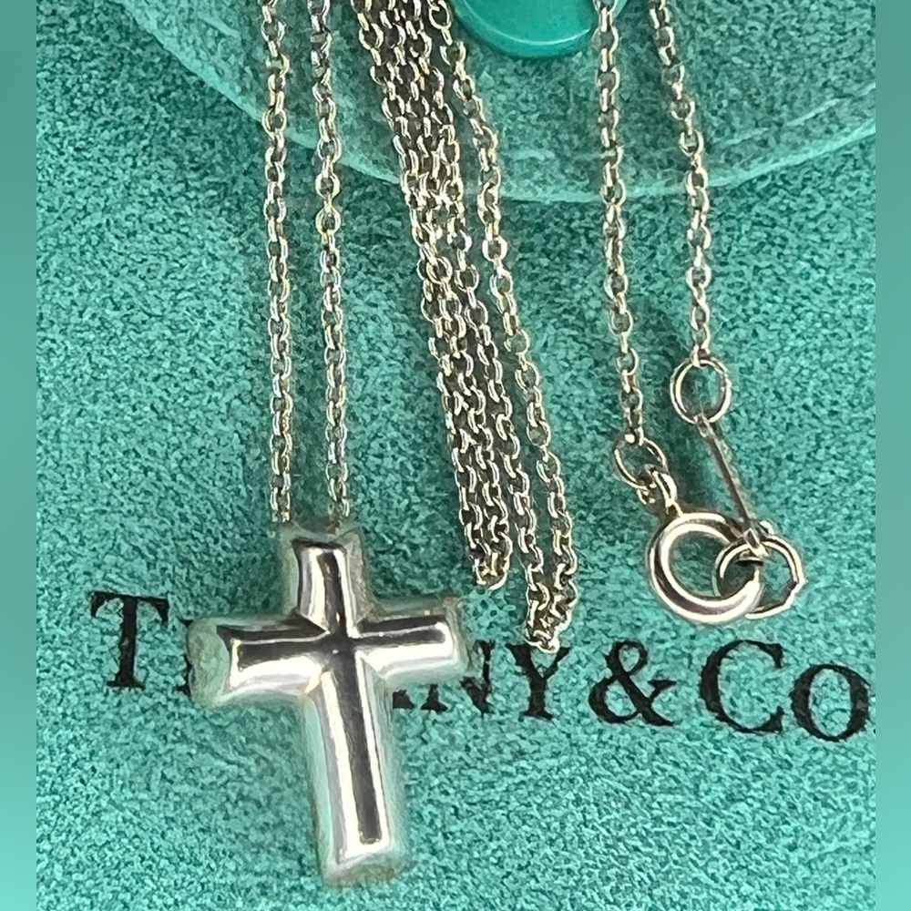 Tiffany & Co. Paloma Picasso Silver Cross Tenderness Heart Pendant Necklace